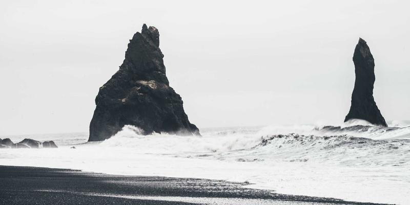 紫色主题旅行指南：追寻赞兹拉出土纺轮，探秘失传的西非古代纺织工艺