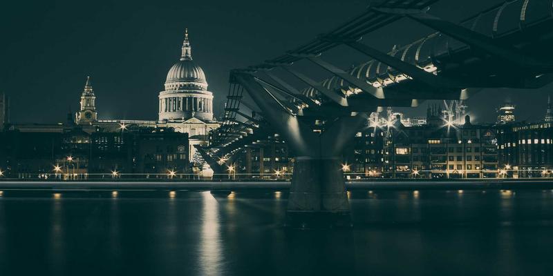 赞兹拉旅行指南：探秘古老宗教与神话体系的终极目的地推荐