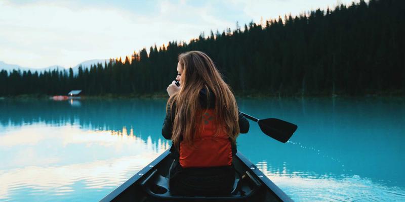 追寻紫色荣耀：从旅行指南看赞兹拉与罗马帝国的北非贸易之路
